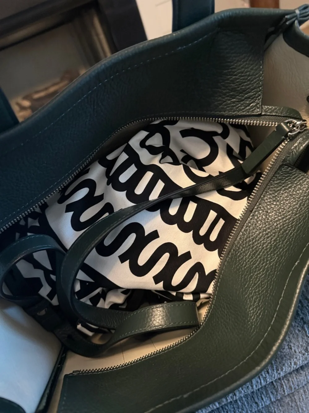 Marc Jacobs Dark Green Pebbled Leather The ToteBag with Scarf Accent - Picture 4 of 17
